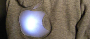 i-Hoodie, Sweat pour MacAddict avec pomme lumineuse intégrée i-Hoodie, Sweat pour MacAddict avec pomme lumineuse intégrée