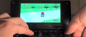 Démonstration de Super Mario 64 émulé sur la console Pandora