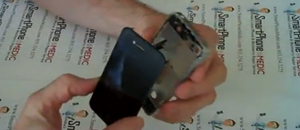 Une vidéo de l’écran de l’iPhone 4G/HD et de son cadre métallique