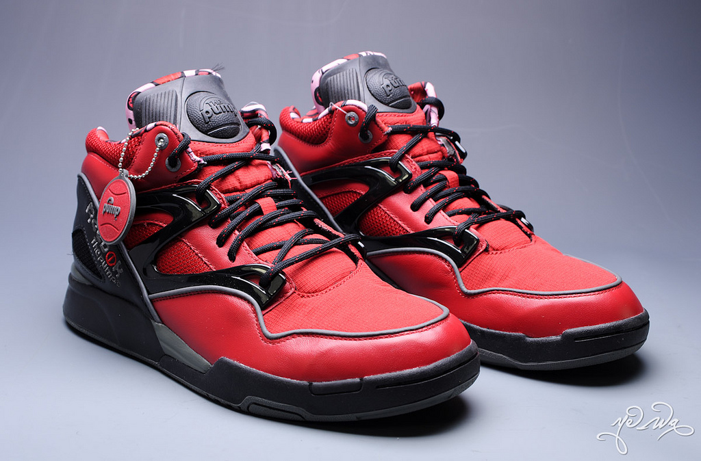 ReebokXMarvel-Deadpool-1