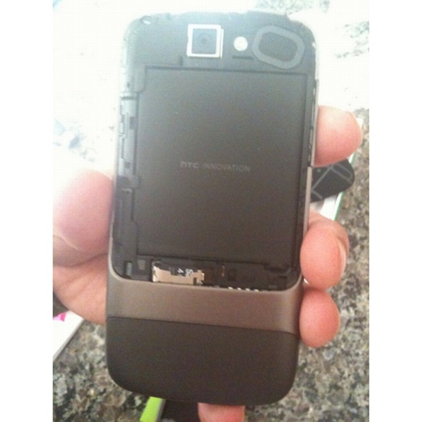 Google-Nexus-One-unboxed-3