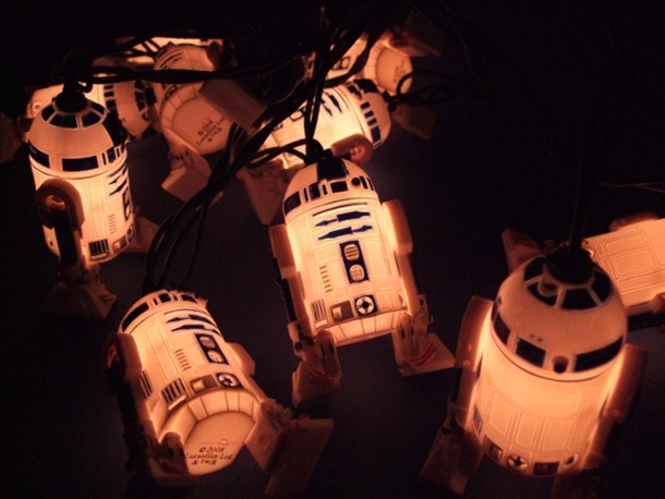 r2d-christmaslights3