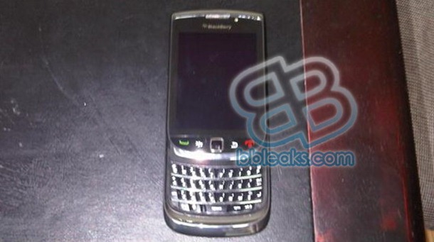 BlackBerry-Storm3-Slider-2