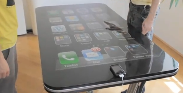 iphone-table-connect