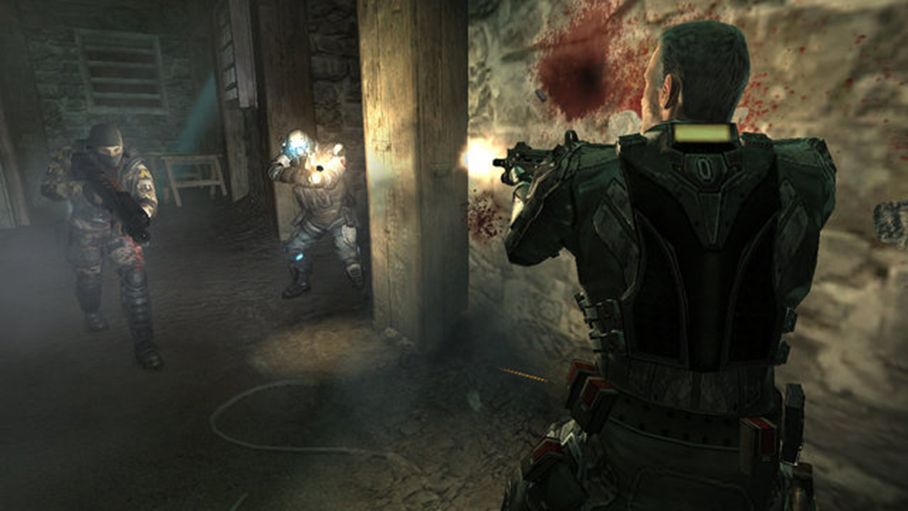 ss_preview_fear3_multiplayer_soulsurvivor_subrosa_hallway_battle_02.jpg