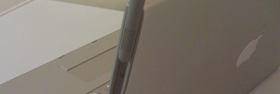 Photo de Un prototype de Macbook Pro équipé de la 3G