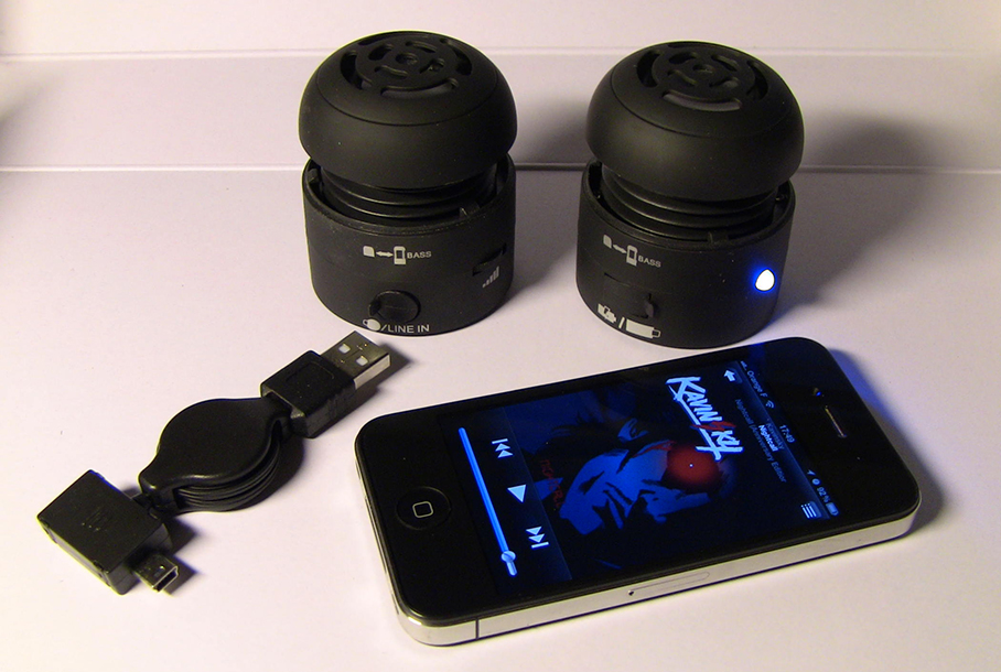 Photo de Présentation des enceintes portatives Bluetooth WattBomb Air