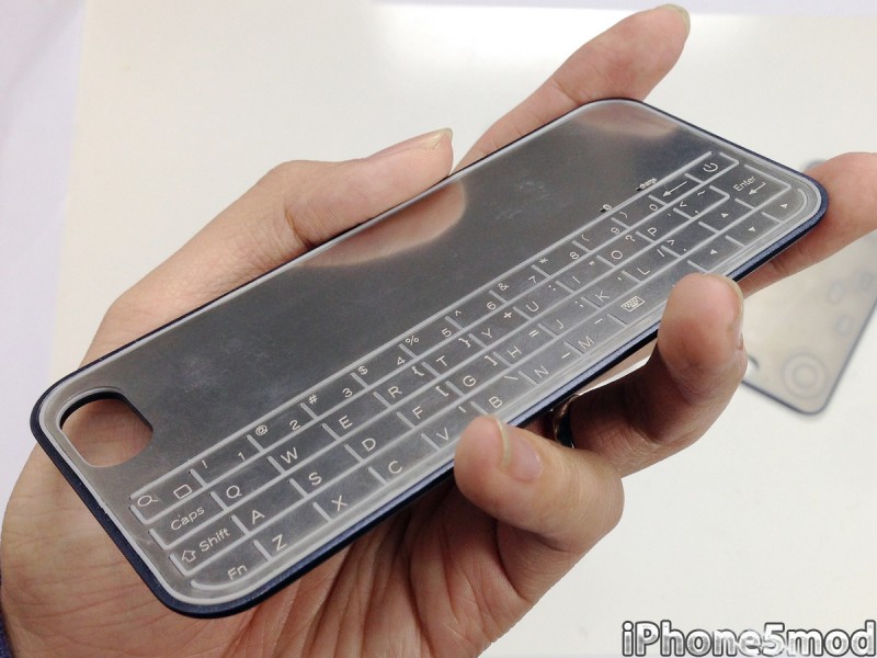 Clavier-iPhone5-Aimante-00