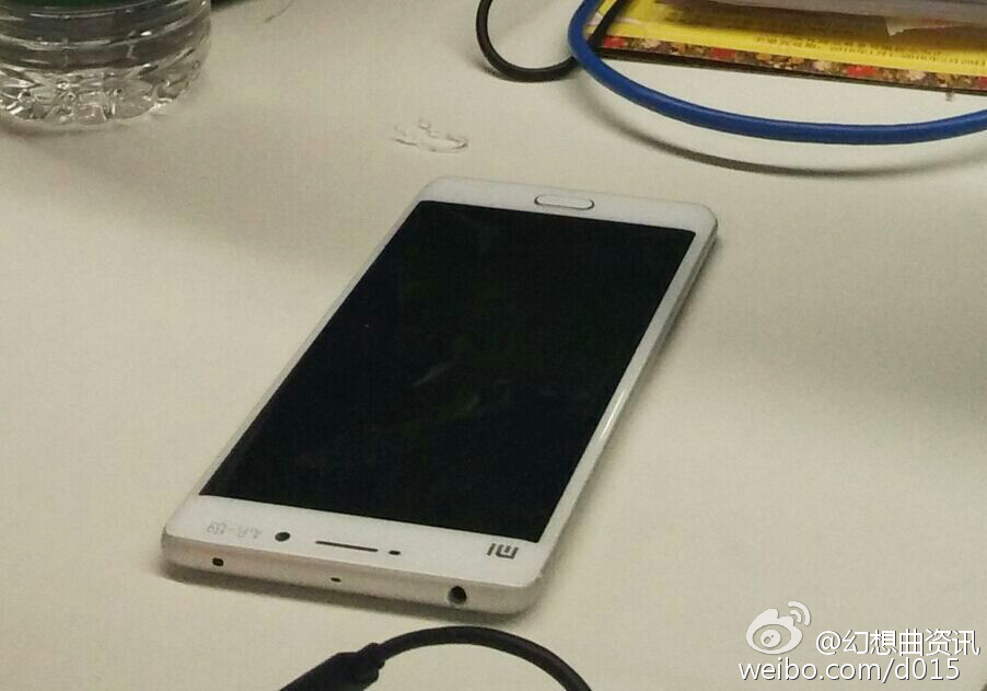 Xiaomi-Mi5-Blanc