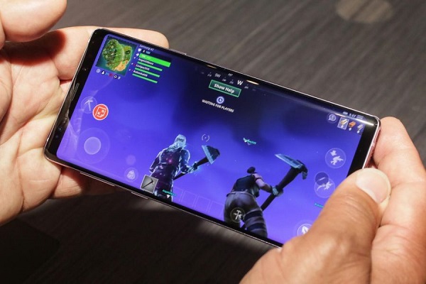 Photo de Téléphone compatible avec Fortnite : la liste des appareils à utiliser !